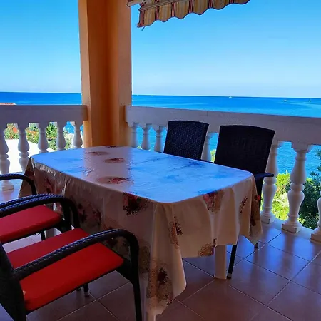 Apartmán In 36359 *