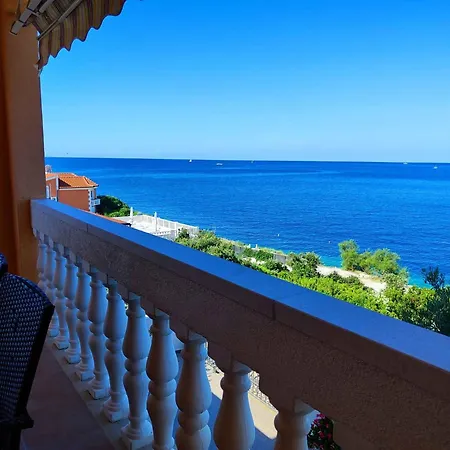 Apartment In 36359 *