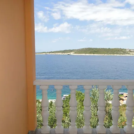 Apartament In 36359 *